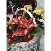 Новогодняя композиция "Корзинка с сюрпризом"